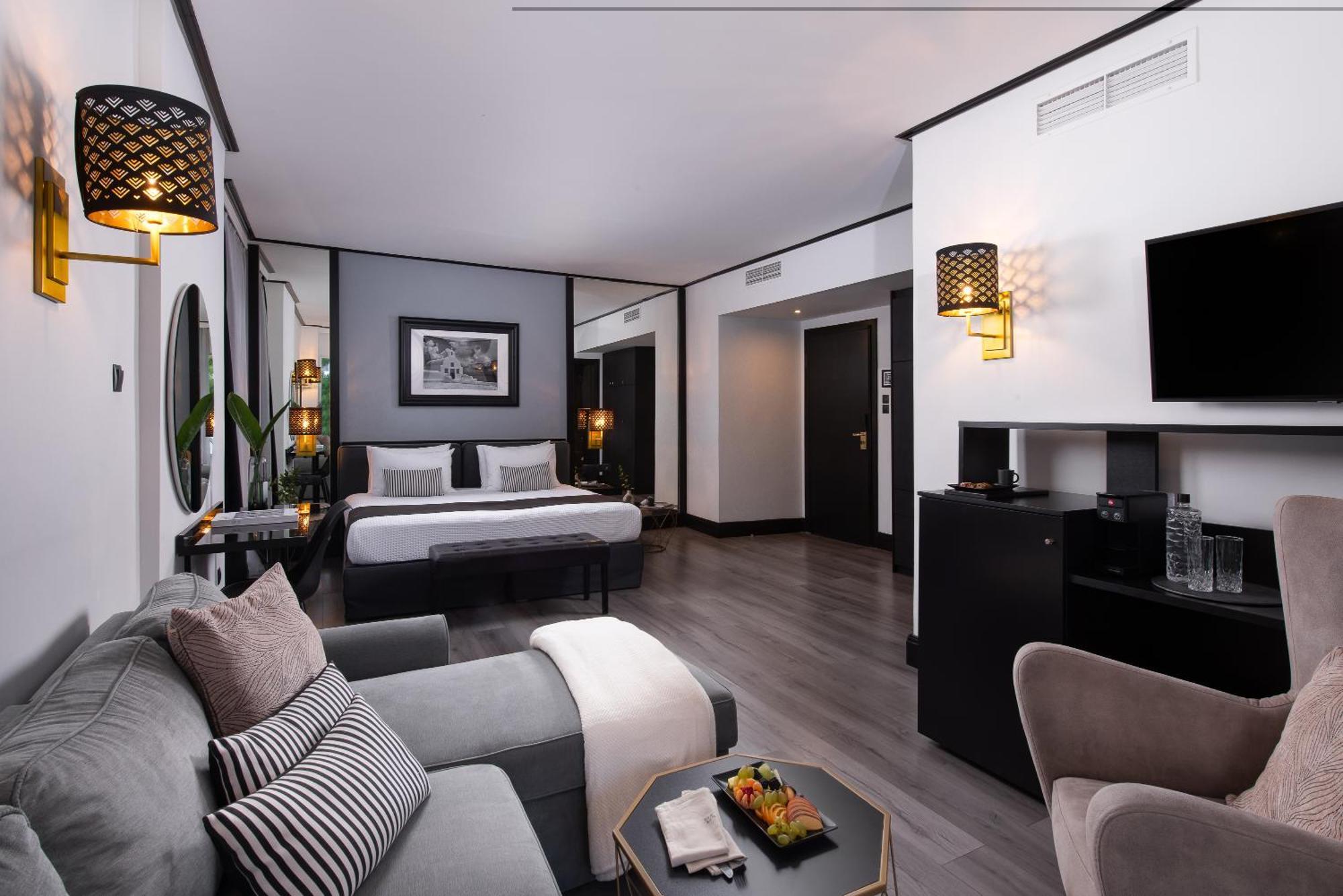 Athenian Riviera Hotel& Suites Extérieur photo
