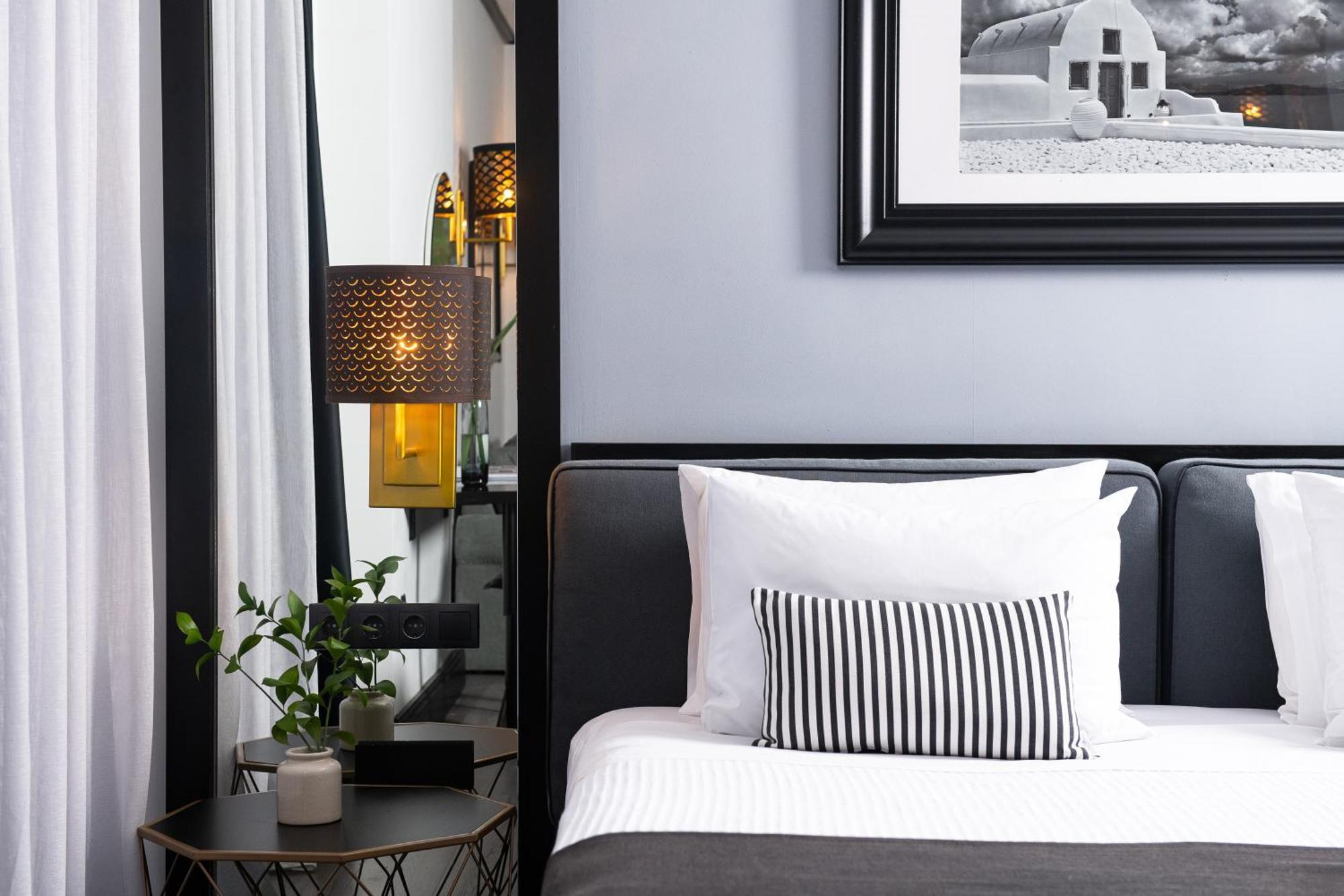 Athenian Riviera Hotel& Suites Extérieur photo