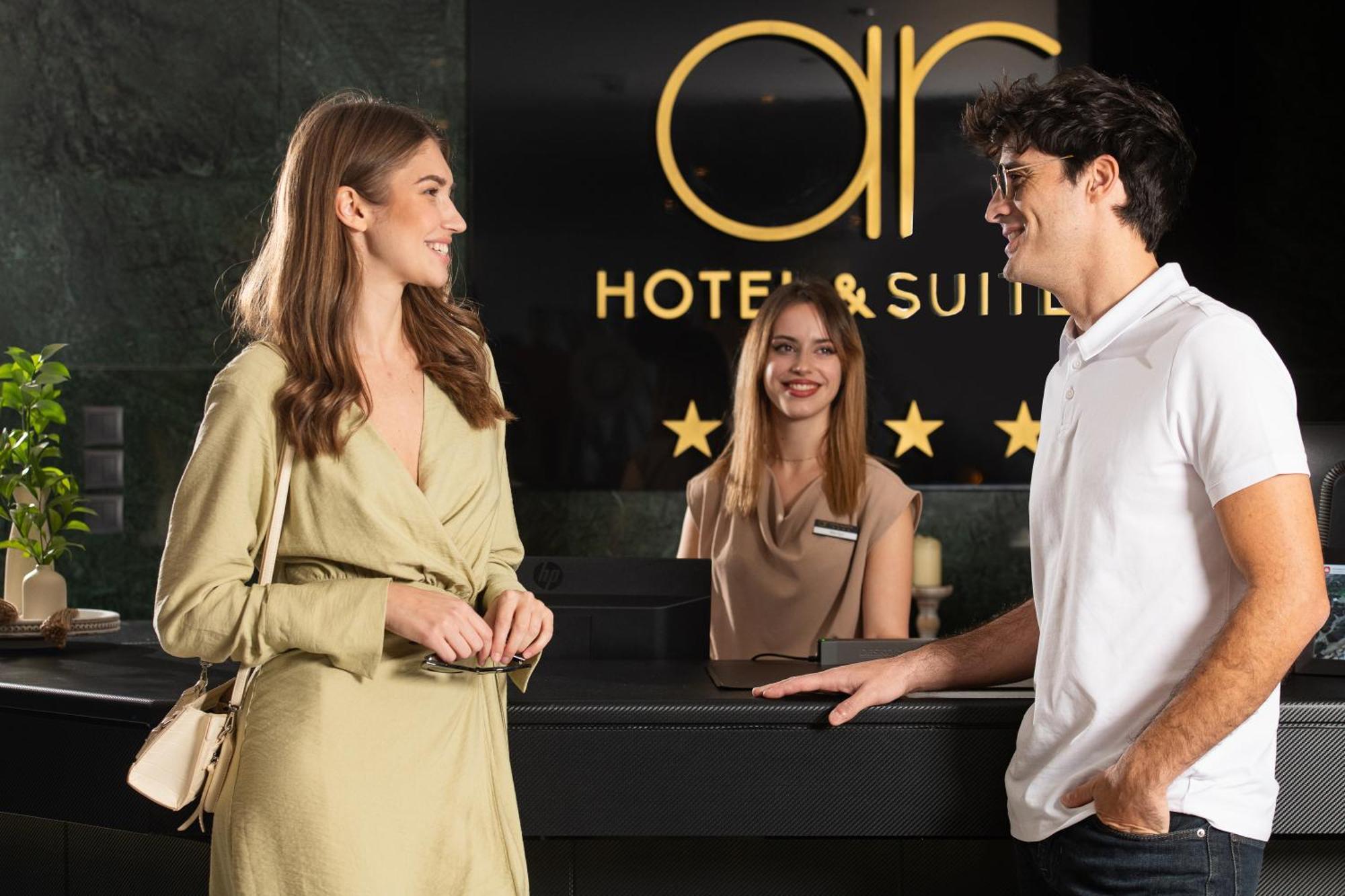 Athenian Riviera Hotel& Suites Extérieur photo