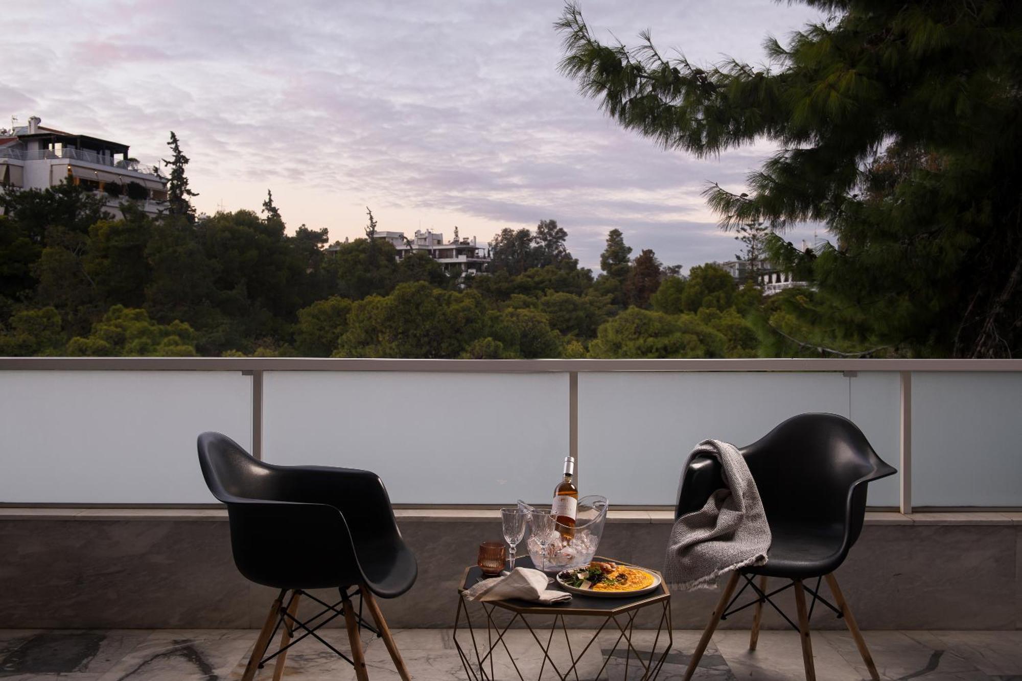 Athenian Riviera Hotel& Suites Extérieur photo